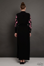  Penelope Kolu Nakışlı Siyah Elbise 
