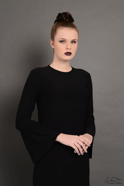  Nevena Siyah Pileli Elbise 